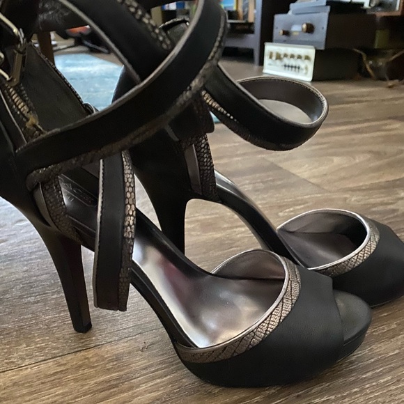 Coach “Andrea” heels!  Perfect for day or night looks, work and/or play! - Picture 2 of 2